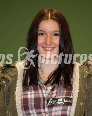Kaernten Sport. Sportlermeeting. Package Uebergabe. Nina Mosser (Radsport). Klagenfurt, 20.11.2017.
Foto: Kuess 
---
pressefotos, pressefotografie, kuess, qs, qspictures, sport, bild, bilder, bilddatenbank