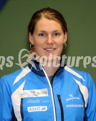 Kaernten Sport. Sportlermeeting. Package Uebergabe. Marina Reiner (Mountainbike Orientierung). Klagenfurt, 20.11.2017.
Foto: Kuess 
---
pressefotos, pressefotografie, kuess, qs, qspictures, sport, bild, bilder, bilddatenbank