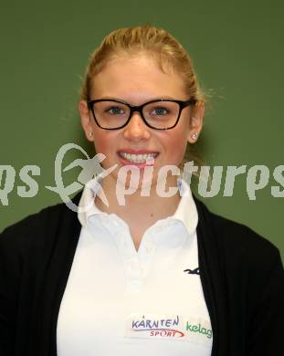 Kaernten Sport. Sportlermeeting. Package Uebergabe. Yana Dobnig (Radsport). Klagenfurt, 20.11.2017.
Foto: Kuess 
---
pressefotos, pressefotografie, kuess, qs, qspictures, sport, bild, bilder, bilddatenbank