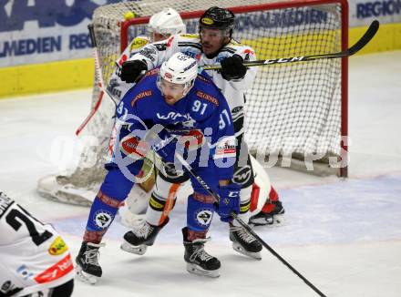 EBEL. Eishockey Bundesliga. EC VSV gegen Dornbirn Bulldogs. Miha Verlic, (VSV), Dustin Sylvester (Dornbirn). Villach, am 24.11.2017.
Foto: Kuess 


---
pressefotos, pressefotografie, kuess, qs, qspictures, sport, bild, bilder, bilddatenbank