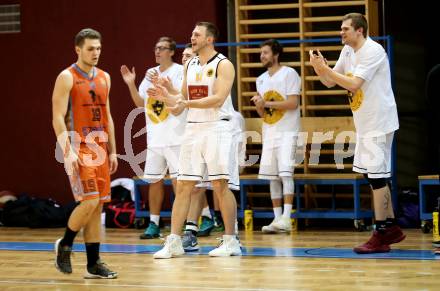 Basketball 2. Bundesliga. Grunddurchgang. 10. Runde. Woerthersee Piraten gegen Basket 2000 Vienna Warriors.  Jubel Piraten. Klagenfurt, am 25.11.2017.
Foto: Kuess
---
pressefotos, pressefotografie, kuess, qs, qspictures, sport, bild, bilder, bilddatenbank