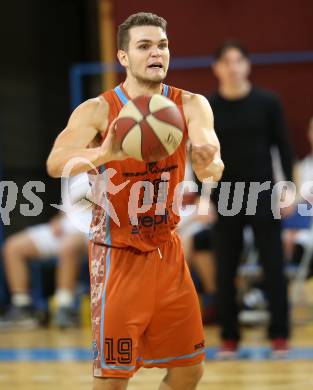 Basketball 2. Bundesliga. Grunddurchgang. 10. Runde. Woerthersee Piraten gegen Basket 2000 Vienna Warriors.  Armin Topic (Basket2000). Klagenfurt, am 25.11.2017.
Foto: Kuess
---
pressefotos, pressefotografie, kuess, qs, qspictures, sport, bild, bilder, bilddatenbank