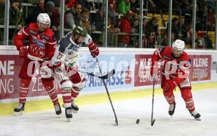 EBEL. Eishockey Bundesliga. KAC gegen 	HCB Suedtirol Alperia. Marco Richter, Jullian Talbot, (KAC), Matt Tomassoni (Bozen). Klagenfurt, am 26.11.2017.
Foto: Kuess

---
pressefotos, pressefotografie, kuess, qs, qspictures, sport, bild, bilder, bilddatenbank