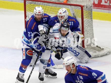 EBEL. Eishockey Bundesliga. EC VSV gegen Fehervar AV 19. Markus Schlacher, (VSV), Arttu Luttinen  (Alba Volan). Villach, am 24.11.2017.
Foto: Kuess 


---
pressefotos, pressefotografie, kuess, qs, qspictures, sport, bild, bilder, bilddatenbank
