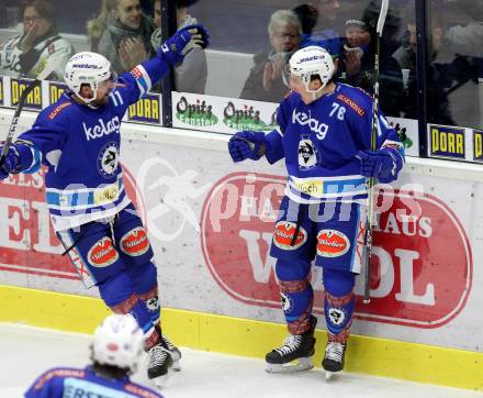 EBEL. Eishockey Bundesliga. EC VSV gegen Fehervar AV 19. Torjubel Sam Antonitsch, Ben Walter (VSV). Villach, am 24.11.2017.
Foto: Kuess 


---
pressefotos, pressefotografie, kuess, qs, qspictures, sport, bild, bilder, bilddatenbank