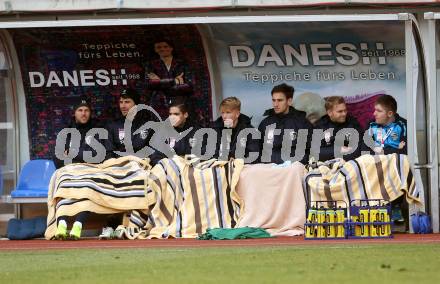 Fussball Tipico Bundesliga. RZ Pellets WAC gegen FK Austria Wien. Spielerbank (WAC). Wolfsberg, am 26.11.2017.
Foto: Kuess

---
pressefotos, pressefotografie, kuess, qs, qspictures, sport, bild, bilder, bilddatenbank