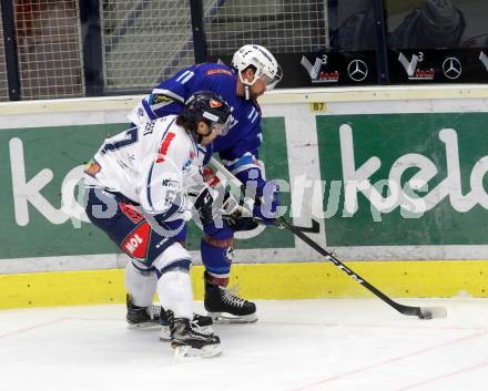 EBEL. Eishockey Bundesliga. EC VSV gegen Fehervar AV 19. Ben Walter, (VSV), David Gilbert (Alba Volan). Villach, am 24.11.2017.
Foto: Kuess 


---
pressefotos, pressefotografie, kuess, qs, qspictures, sport, bild, bilder, bilddatenbank