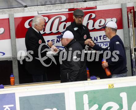 EBEL. Eishockey Bundesliga. EC VSV gegen Fehervar AV 19. Trainer  Greg Holst, Co-Trainer Markus Peintner (VSV). Villach, am 24.11.2017.
Foto: Kuess 


---
pressefotos, pressefotografie, kuess, qs, qspictures, sport, bild, bilder, bilddatenbank