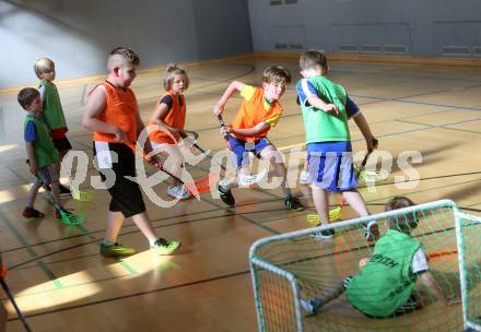 Floorball. KAC U9. Klagenfurt, 12.5.2017.
Foto: Kuess
---
pressefotos, pressefotografie, kuess, qs, qspictures, sport, bild, bilder, bilddatenbank