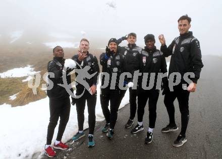 Fussball Bundesliga. RZ Pellets WAC.  Issiaka Ouedraogo, Michael Sollbauer, Christopher Wernitznig, Mihret Topcagic, Dever Orgill, Raphael Sallinger. Koralpe, am 27.9.2017.
Foto: Kuess
---
pressefotos, pressefotografie, kuess, qs, qspictures, sport, bild, bilder, bilddatenbank