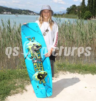 Wakoboard. Mara Salmina. Poertschach, am 17.6.2017.
Foto: Kuess
---
pressefotos, pressefotografie, kuess, qs, qspictures, sport, bild, bilder, bilddatenbank
