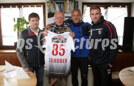 Fussball Bundesliga. RZ Pellets WAC.  Dietmar Riegler, Benno Schober, Trainer Heimo Pfeifenberger, Michael Sollbauer. Koralpe, am 27.9.2017.
Foto: Kuess
---
pressefotos, pressefotografie, kuess, qs, qspictures, sport, bild, bilder, bilddatenbank
