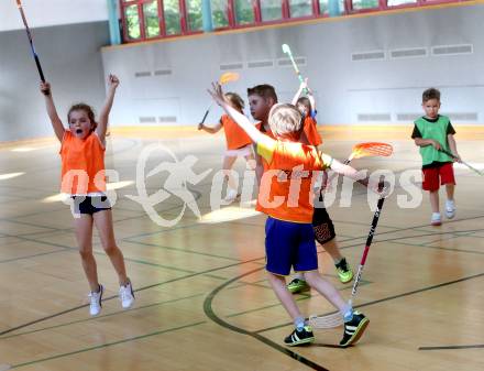 Floorball. KAC U9. Klagenfurt, 12.5.2017.
Foto: Kuess
---
pressefotos, pressefotografie, kuess, qs, qspictures, sport, bild, bilder, bilddatenbank