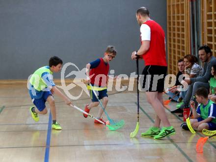 Floorball. KAC U9. Klagenfurt, 12.5.2017.
Foto: Kuess
---
pressefotos, pressefotografie, kuess, qs, qspictures, sport, bild, bilder, bilddatenbank