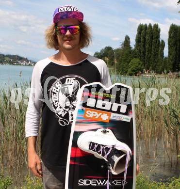 Wakoboard. Nico Juritsch. Poertschach, am 17.6.2017.
Foto: Kuess
---
pressefotos, pressefotografie, kuess, qs, qspictures, sport, bild, bilder, bilddatenbank