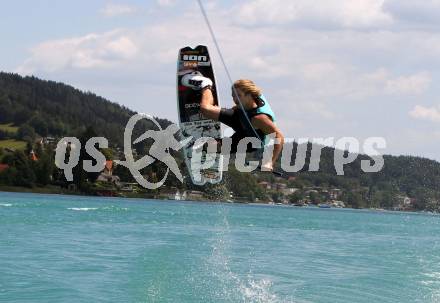 Wakoboard. Nico Juritsch. Poertschach, am 17.6.2017.
Foto: Kuess
---
pressefotos, pressefotografie, kuess, qs, qspictures, sport, bild, bilder, bilddatenbank