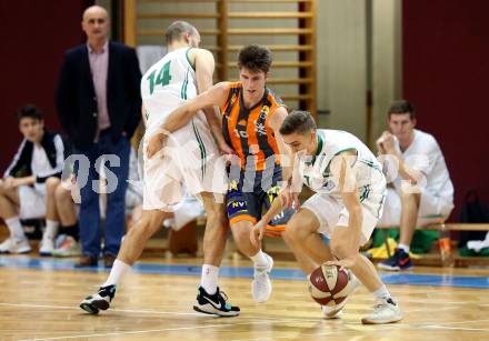Basketball  ABL Cup 17/18 . KOS Celovec gegen Klosterneuburg Dukes. Jan Razdevsek, Jakob Strazar (KOS Celovec), Lennart Nils Burgemeister (Klosterneuburg Dukes). Klagenfurt, am 1.12.2017.
Foto: Kuess

---
pressefotos, pressefotografie, kuess, qs, qspictures, sport, bild, bilder, bilddatenbank
