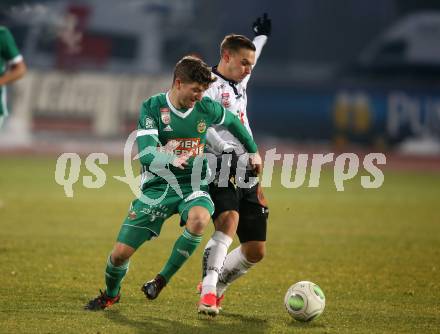 Fussball Tipico Bundesliga. RZ Pellets WAC gegen Rapid Wien. Bernd Gschweidl, (WAC), Thomas Schrammel (Rapid). Wolfsberg, am 2.12.2017.
Foto: Kuess

---
pressefotos, pressefotografie, kuess, qs, qspictures, sport, bild, bilder, bilddatenbank