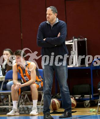 Basketball  ABL Cup 17/18 . KOS Celovec gegen Klosterneuburg Dukes. Trainer Ante Perica  (Klosterneuburg Dukes). Klagenfurt, am 1.12.2017.
Foto: Kuess

---
pressefotos, pressefotografie, kuess, qs, qspictures, sport, bild, bilder, bilddatenbank