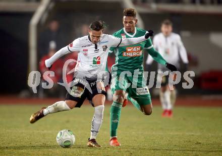 Fussball Tipico Bundesliga. RZ Pellets WAC gegen Rapid Wien. Daniel Offenbacher, (WAC), Joelinton Cassio Apolinaro De Lira  (Rapid). Wolfsberg, am 2.12.2017.
Foto: Kuess

---
pressefotos, pressefotografie, kuess, qs, qspictures, sport, bild, bilder, bilddatenbank