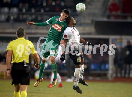 Fussball Tipico Bundesliga. RZ Pellets WAC gegen Rapid Wien. Issiaka Ouedraogo, (WAC), Dejan Ljubicic (Rapid). Wolfsberg, am 2.12.2017.
Foto: Kuess

---
pressefotos, pressefotografie, kuess, qs, qspictures, sport, bild, bilder, bilddatenbank
