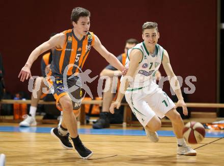 Basketball  ABL Cup 17/18 . KOS Celovec gegen Klosterneuburg Dukes. Jan Razdevsek,  (KOS Celovec), Christoph Leydolf (Klosterneuburg Dukes). Klagenfurt, am 1.12.2017.
Foto: Kuess

---
pressefotos, pressefotografie, kuess, qs, qspictures, sport, bild, bilder, bilddatenbank