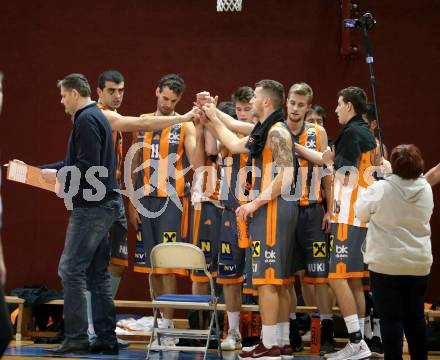 Basketball  ABL Cup 17/18 . KOS Celovec gegen Klosterneuburg Dukes.   (Klosterneuburg Dukes). Klagenfurt, am 1.12.2017.
Foto: Kuess

---
pressefotos, pressefotografie, kuess, qs, qspictures, sport, bild, bilder, bilddatenbank