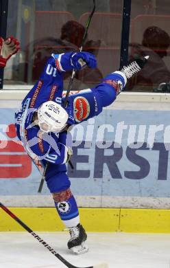 EBEL. Eishockey Bundesliga. EC VSV gegen HC TWK Innsbruck. Robert Flick (VSV). Villach, am 3.12.2017.
Foto: Kuess 


---
pressefotos, pressefotografie, kuess, qs, qspictures, sport, bild, bilder, bilddatenbank