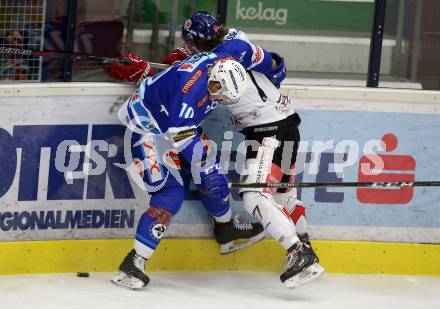 EBEL. Eishockey Bundesliga. EC VSV gegen HC TWK Innsbruck. Robert Flick,  (VSV), Philipp Lindner (Innsbruck). Villach, am 3.12.2017.
Foto: Kuess 


---
pressefotos, pressefotografie, kuess, qs, qspictures, sport, bild, bilder, bilddatenbank