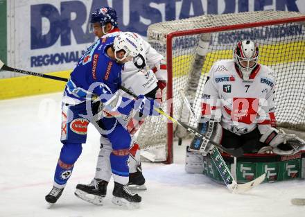 EBEL. Eishockey Bundesliga. EC VSV gegen HC TWK Innsbruck. Benjamin Petrik,  (VSV), Patrik Nechvatal (Innsbruck). Villach, am 3.12.2017.
Foto: Kuess 


---
pressefotos, pressefotografie, kuess, qs, qspictures, sport, bild, bilder, bilddatenbank