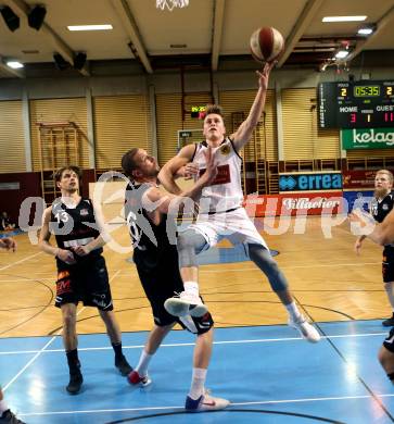 Basketball 2. Bundesliga. Grunddurchgang. 12. Runde. Woerthersee Piraten gegen Mattersburg Rocks. Lukas Simoner, (Piraten), Corey Hallett  (Mattersburg). Klagenfurt, am 9.12.2017.
Foto: Kuess
---
pressefotos, pressefotografie, kuess, qs, qspictures, sport, bild, bilder, bilddatenbank