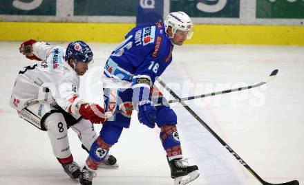 EBEL. Eishockey Bundesliga. EC VSV gegen HC TWK Innsbruck. Jordan Hickmott,  (VSV), Hunter Bishop (Innsbruck). Villach, am 3.12.2017.
Foto: Kuess 


---
pressefotos, pressefotografie, kuess, qs, qspictures, sport, bild, bilder, bilddatenbank