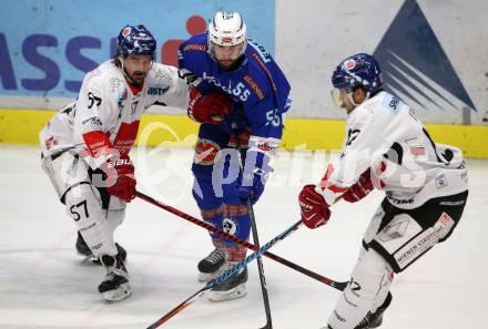 EBEL. Eishockey Bundesliga. EC VSV gegen HC TWK Innsbruck. Andrew Sarauer, (VSV), Andrew Clark, Andrew Michael Yogan  (Innsbruck). Villach, am 3.12.2017.
Foto: Kuess 


---
pressefotos, pressefotografie, kuess, qs, qspictures, sport, bild, bilder, bilddatenbank