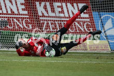 Fussball Tipico Bundesliga. RZ Pellets WAC gegen  FC Red Bull Salzburg. Alexander Kofler (WAC). Wolfsberg, am 10.12.2017.
Foto: Kuess

---
pressefotos, pressefotografie, kuess, qs, qspictures, sport, bild, bilder, bilddatenbank