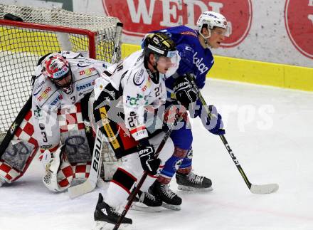 EBEL. Eishockey Bundesliga. EC VSV gegen HC Orli Znojmo. Jordan Hickmott, (VSV), Michal Plutnar  (Znojmo). Villach, am 10.12.2017.
Foto: Kuess 


---
pressefotos, pressefotografie, kuess, qs, qspictures, sport, bild, bilder, bilddatenbank