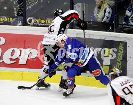 EBEL. Eishockey Bundesliga. EC VSV gegen HC Orli Znojmo. Jordan Hickmott, (VSV), Dominik Tejnor  (Znojmo). Villach, am 10.12.2017.
Foto: Kuess 


---
pressefotos, pressefotografie, kuess, qs, qspictures, sport, bild, bilder, bilddatenbank