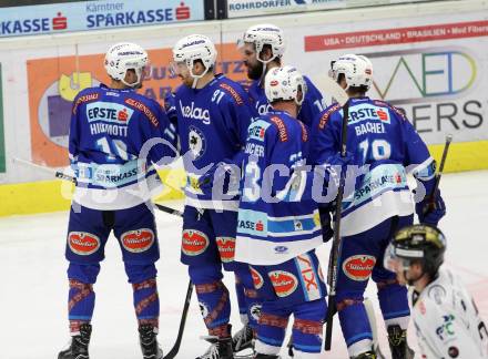 EBEL. Eishockey Bundesliga. EC VSV gegen HC Orli Znojmo. Torjubel (VSV). Villach, am 10.12.2017.
Foto: Kuess 


---
pressefotos, pressefotografie, kuess, qs, qspictures, sport, bild, bilder, bilddatenbank