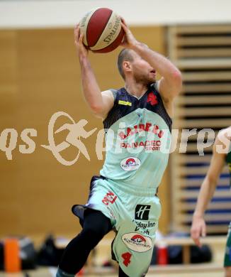 Basketball 2. Bundesliga. Grunddurchgang. 12. Runde. Raiders Villach gegen Dornbirn Lions. Timi Huber (Villach). Villach, am 10.12.2017.
Foto: Kuess
---
pressefotos, pressefotografie, kuess, qs, qspictures, sport, bild, bilder, bilddatenbank