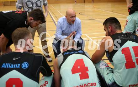 Basketball 2. Bundesliga. Grunddurchgang. 12. Runde. Raiders Villach gegen Dornbirn Lions. Trainer Rok Zupan (Villach). Villach, am 10.12.2017.
Foto: Kuess
---
pressefotos, pressefotografie, kuess, qs, qspictures, sport, bild, bilder, bilddatenbank