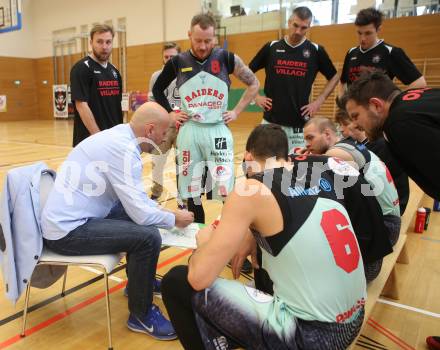 Basketball 2. Bundesliga. Grunddurchgang. 12. Runde. Raiders Villach gegen Dornbirn Lions. Trainer Rok Zupan (Villach). Villach, am 10.12.2017.
Foto: Kuess
---
pressefotos, pressefotografie, kuess, qs, qspictures, sport, bild, bilder, bilddatenbank