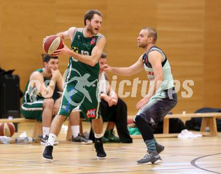 Basketball 2. Bundesliga. Grunddurchgang. 12. Runde. Raiders Villach gegen Dornbirn Lions.  Timi Huber, (Villach), Sebastian Gmeiner  (Dornbirn). Villach, am 10.12.2017.
Foto: Kuess
---
pressefotos, pressefotografie, kuess, qs, qspictures, sport, bild, bilder, bilddatenbank