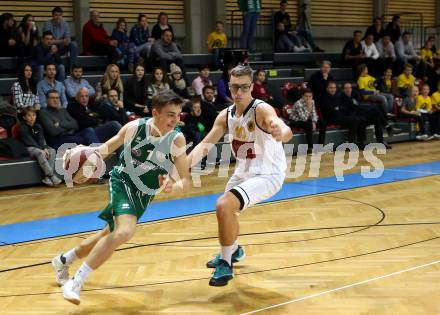 Basketball 2. Bundesliga. Grunddurchgang. 13. Runde. Woerthersee Piraten gegen KOS Celovec. Martin Strasser, (Piraten), Jan Razdevsek  (KOS). Klagenfurt, am 16.12.2017.
Foto: Kuess
---
pressefotos, pressefotografie, kuess, qs, qspictures, sport, bild, bilder, bilddatenbank