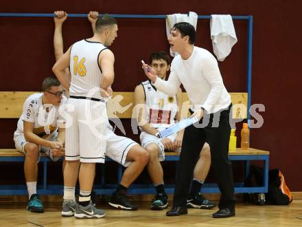 Basketball 2. Bundesliga. Grunddurchgang. 13. Runde. Woerthersee Piraten gegen KOS Celovec. Kushtrim Dvorani, Trainer Andreas Kuttnig (Piraten). Klagenfurt, am 16.12.2017.
Foto: Kuess
---
pressefotos, pressefotografie, kuess, qs, qspictures, sport, bild, bilder, bilddatenbank