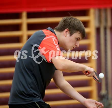 Tischtennis Kaerntner Meisterschaften. Martin Gutschi. Villach, am 10.12.2017.
Foto: Kuess
---
pressefotos, pressefotografie, kuess, qs, qspictures, sport, bild, bilder, bilddatenbank