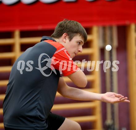 Tischtennis Kaerntner Meisterschaften. Martin Gutschi. Villach, am 10.12.2017.
Foto: Kuess
---
pressefotos, pressefotografie, kuess, qs, qspictures, sport, bild, bilder, bilddatenbank