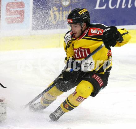 EBEL. Eishockey Bundesliga. KAC gegen  Vienna Capitals. Taylor Vause (Vienna Capitals). Klagenfurt, am 22.12.2017.
Foto: Kuess

---
pressefotos, pressefotografie, kuess, qs, qspictures, sport, bild, bilder, bilddatenbank