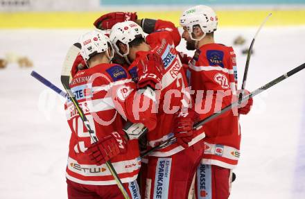 EBEL. Eishockey Bundesliga. KAC gegen  Vienna Capitals. Torjubel David Joseph Fischer, Stefan Geier, Christoph Duller (KAC). Klagenfurt, am 22.12.2017.
Foto: Kuess

---
pressefotos, pressefotografie, kuess, qs, qspictures, sport, bild, bilder, bilddatenbank