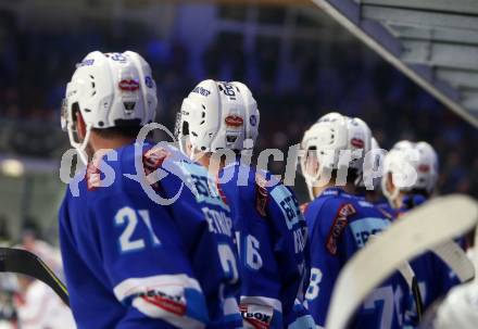 EBEL. Eishockey Bundesliga. EC VSV gegen KHL Medvescak Zagreb. Benjamin Petrik, Jordan Hickmott (VSV). Villach, am 26.12.2017.
Foto: Kuess 


---
pressefotos, pressefotografie, kuess, qs, qspictures, sport, bild, bilder, bilddatenbank