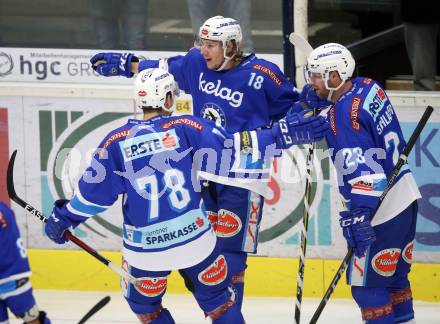 EBEL. Eishockey Bundesliga. EC VSV gegen KHL Medvescak Zagreb. Torjubel Valentin Leiler, Markus Schlacher, Felix Maxa (VSV). Villach, am 26.12.2017.
Foto: Kuess 


---
pressefotos, pressefotografie, kuess, qs, qspictures, sport, bild, bilder, bilddatenbank