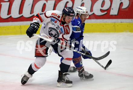 EBEL. Eishockey Bundesliga. EC VSV gegen KHL Medvescak Zagreb. Felix Maxa,  (VSV), Mario Puskarich (Zagreb). Villach, am 26.12.2017.
Foto: Kuess 


---
pressefotos, pressefotografie, kuess, qs, qspictures, sport, bild, bilder, bilddatenbank